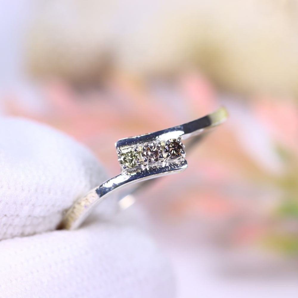 1.02g Natural Diamond Sterling Silver 925 Ring - Size US 6.25 - Total Diamond 0.08ct, 1248D: Ksmith Heritage Auctioneers Subject: Natural Diamond Ring (925)