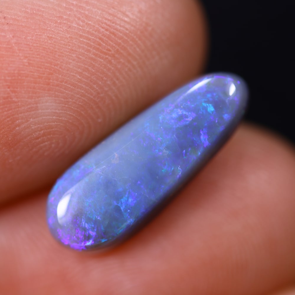 3.66Ct Australian Lightning Ridge Opal , 246E: Ksmith Heritage Auctioneers Subject: Natural Australian Opal Origin: Australia Carat Weight: 3.66Ct Dimension: 16.5x6.2x5 mm