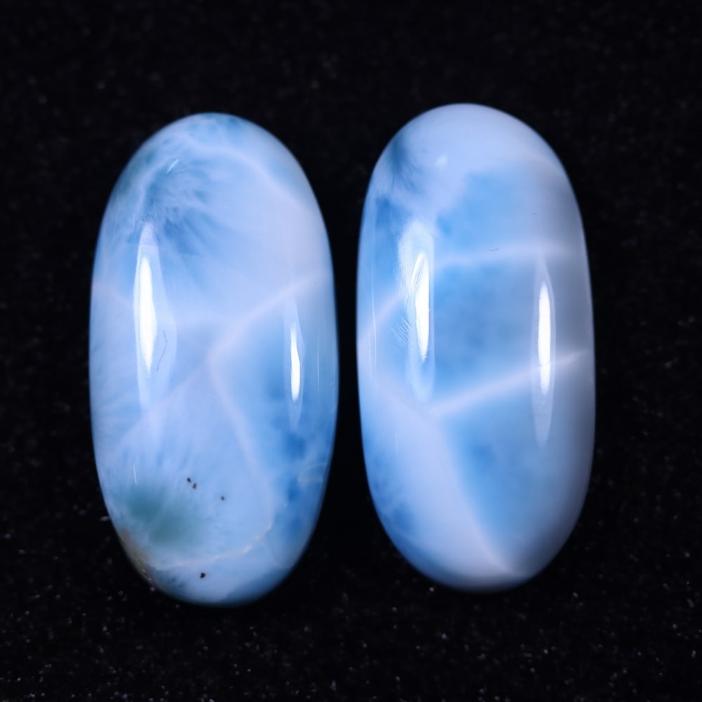 *38.28cts Natural Larimar Set - Polished Cabochon , 996E: Ksmith Heritage Auctioneers Subject: Natural Larimar Carat Weight: 38.28 cts Dimension: 25.3x12.3x6 mm Type: Cabochon, Polished