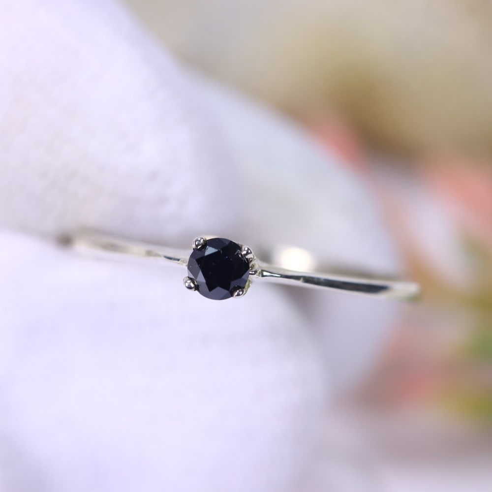 0.93g Natural Diamond Sterling Silver 925 Ring - Size US 6.25 - Total Diamond 0.18ct, 349D: Ksmith Heritage Auctioneers Subject: Natural Diamond Ring (925)