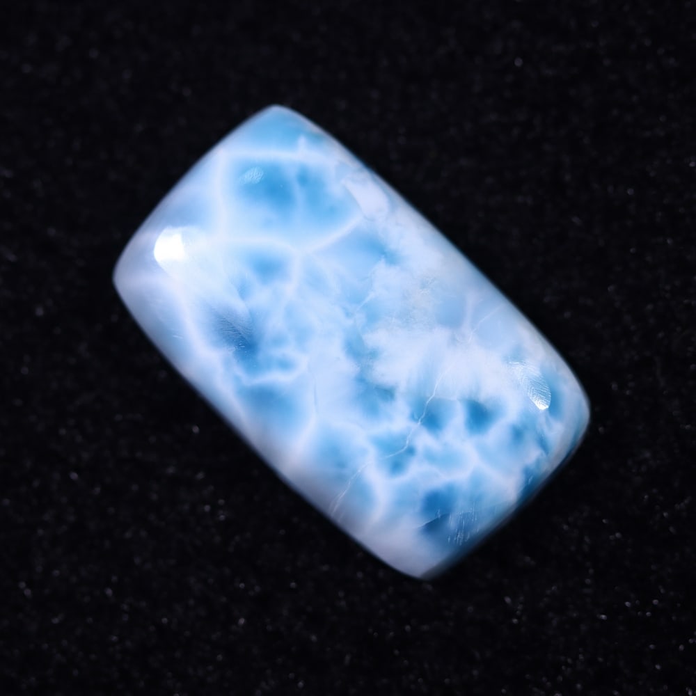 *26.36cts Natural Larimar - Polished Cabochon, 802B: Ksmith Heritage Auctioneers Subject: Natural Larimar Carat Weight: 26.36 cts Dimension: 26.3x15.8x5.8 mm Type: Cabochon, Polished