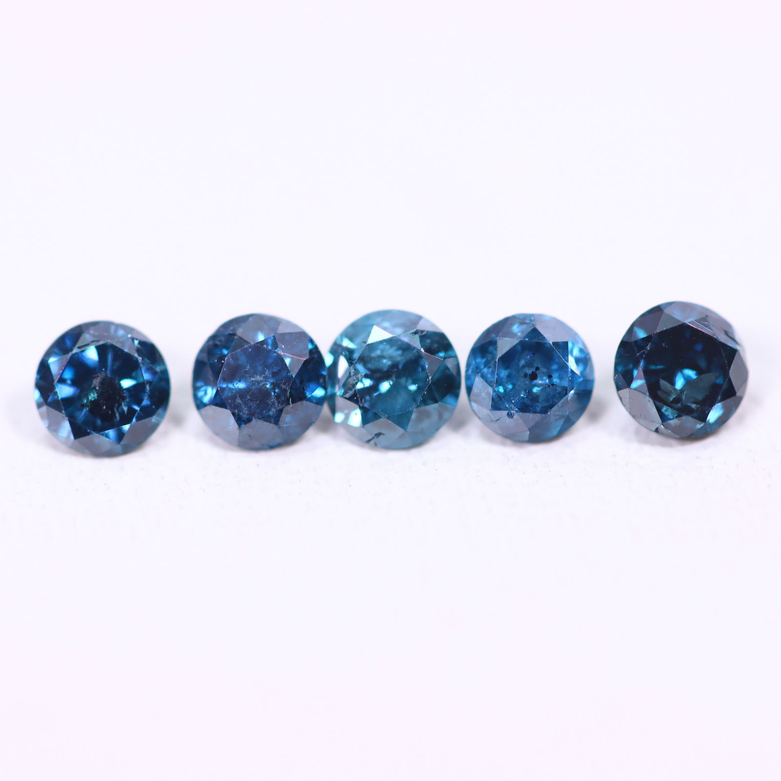 0.45ct 5pcs Blue Round Diamond 2.8mm - Natural Diamond, Loose Diamond, 543DD: Ksmith Heritage Auctioneers Subject: Natural Diamond Origin: Africa Treatment: HPHT