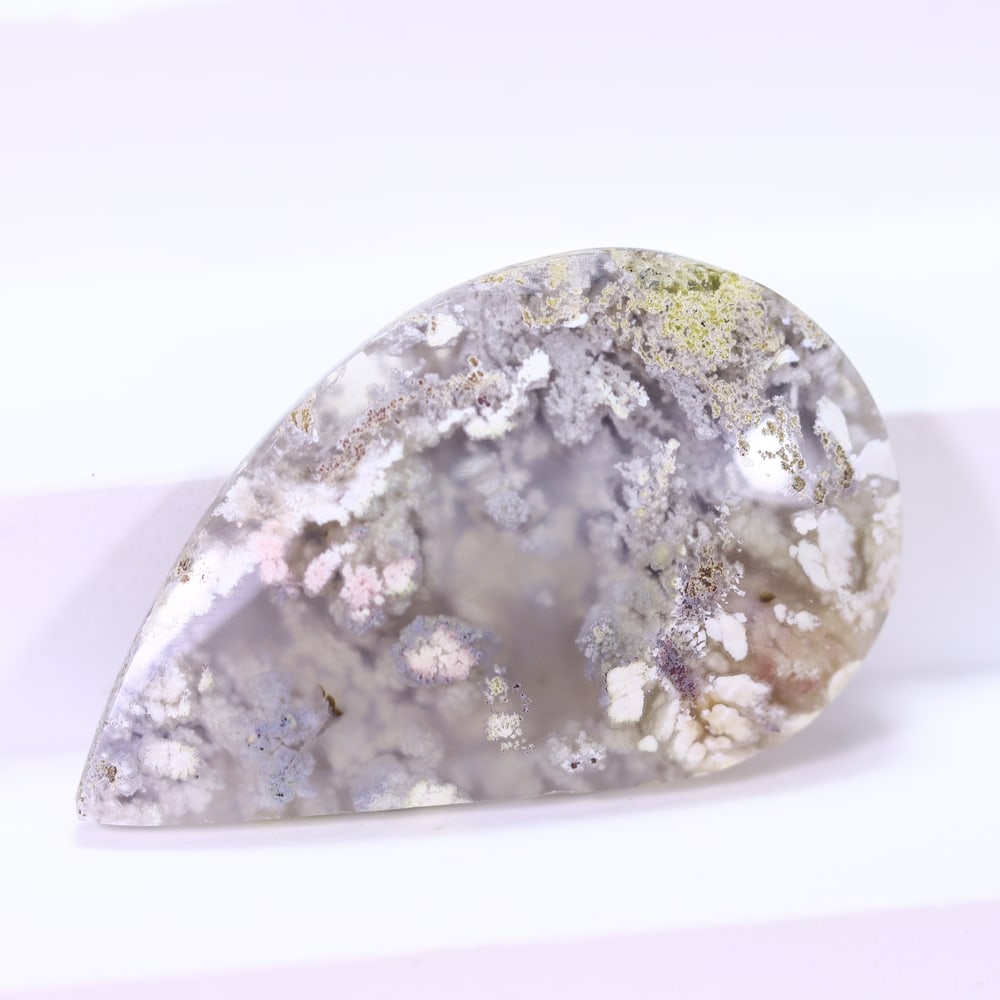 46.45Ct Moss Agate Cabochon - Polished - 42x26mm Approx , 12E: Ksmith Heritage Auctioneers Subject: Natural Agate Origin: Asia Treatment: Natural Untreated Type: Cabochon, Polished