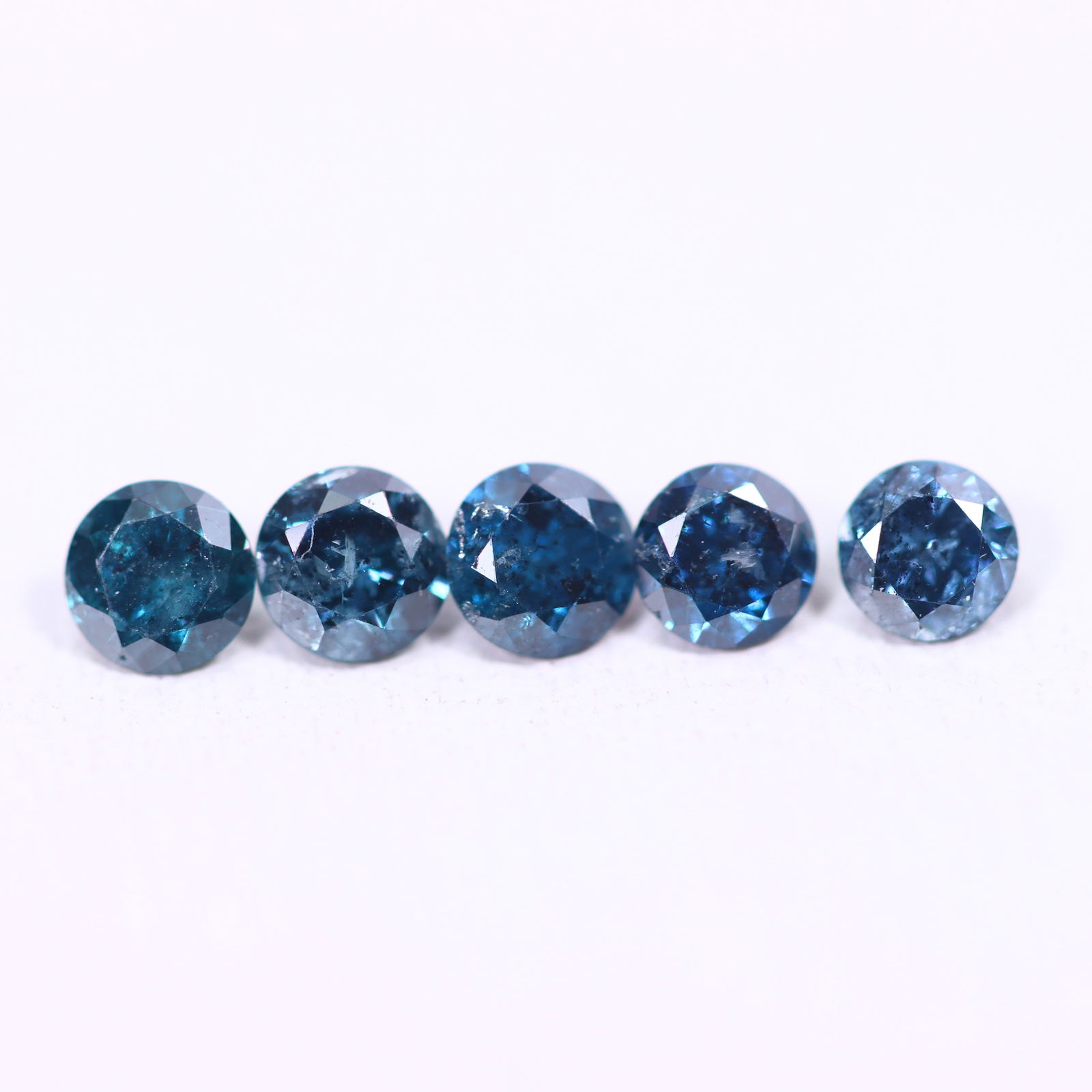 0.45ct 5pcs Blue Round Diamond 2.8mm - Natural Diamond, Loose Diamond, 631DD: Ksmith Heritage Auctioneers Subject: Natural Diamond Origin: Africa Treatment: HPHT