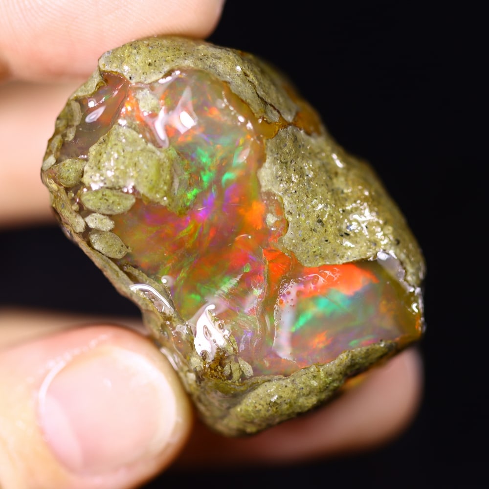 166.2cts Rainbow Flash Contra Luz Ethiopian Crystal Specimen Rough , 733E - 3