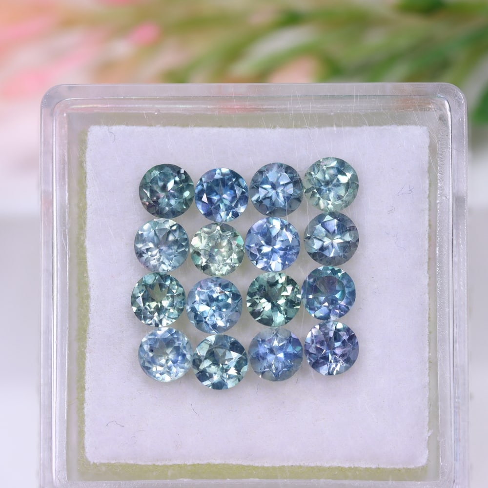 *3.47Ct 16pcs Australian Blue Sapphire Calibrated 3.6mm Set - Polished Faceted, 646B: Ksmith Heritage Auctioneers Subject: Natural Sapphire (Without box) Origin: Australia Treatment: Heated Shape: Round Type: Faceted, Diamond Cut
