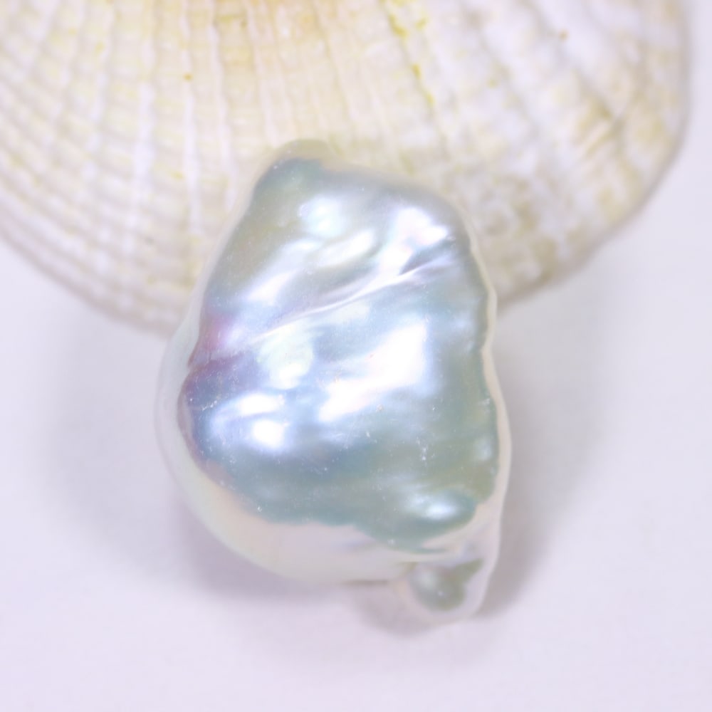 27.74Ct Freshwater Keshi Pearl - No Hole Drill - Approx 19x16x12mm , 941B (1 of 4)