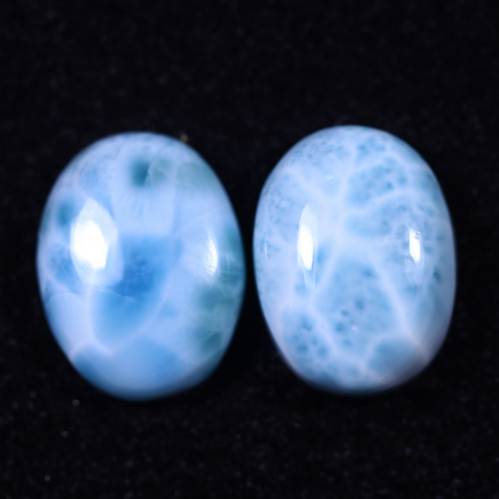 *34.80cts Natural Larimar Set - Polished Cabochon, 594B: Ksmith Heritage Auctioneers Subject: Natural Larimar Carat Weight: 34.80 cts Dimension: 19.7x14.6x7.2 mm Type: Cabochon, Polished