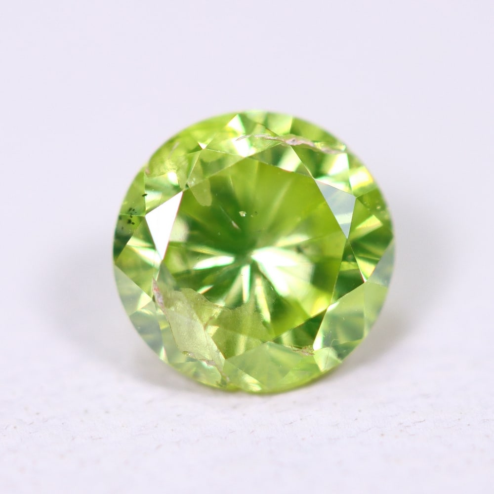 0.40ct Yellow Round Diamond 4.6mm - Natural Diamond, Loose Diamond, 120DD: Ksmith Heritage Auctioneers Subject: Natural Diamond Origin: Africa Treatment: HPHT