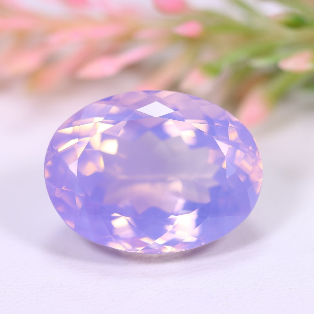 18.51Ct Lavender Amethyst - Polished Faceted , 582E: Ksmith Heritage Auctioneers Subject: Natural Lavender Amethyst Origin: Brazil Carat Weight: 18.51Ct Dimension: 19.6x14.8x10.8 mm Treatment: Untreated Type: Faceted, Polish