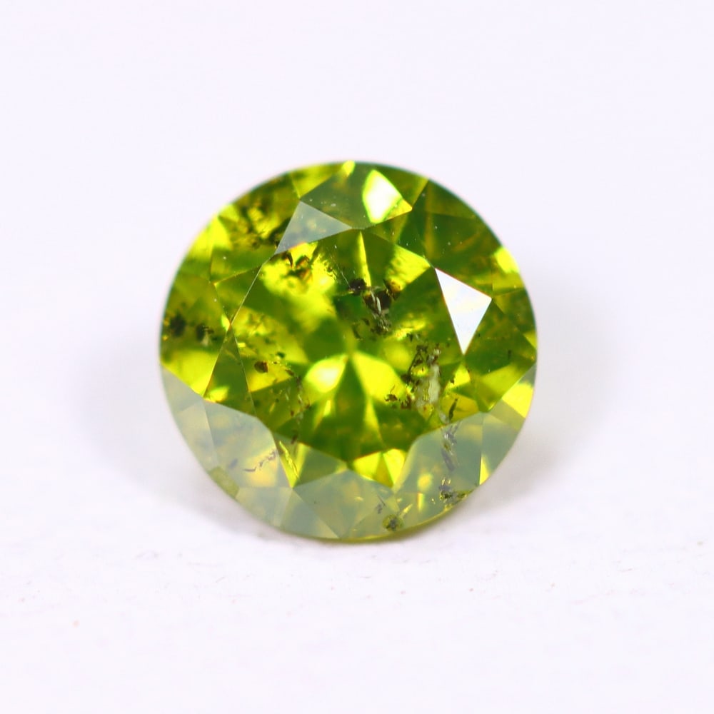 0.24ct Yellow Round Diamond 4.0mm - Natural Diamond, Loose Diamond, 131DD: Ksmith Heritage Auctioneers Subject: Natural Diamond Origin: Africa Treatment: HPHT
