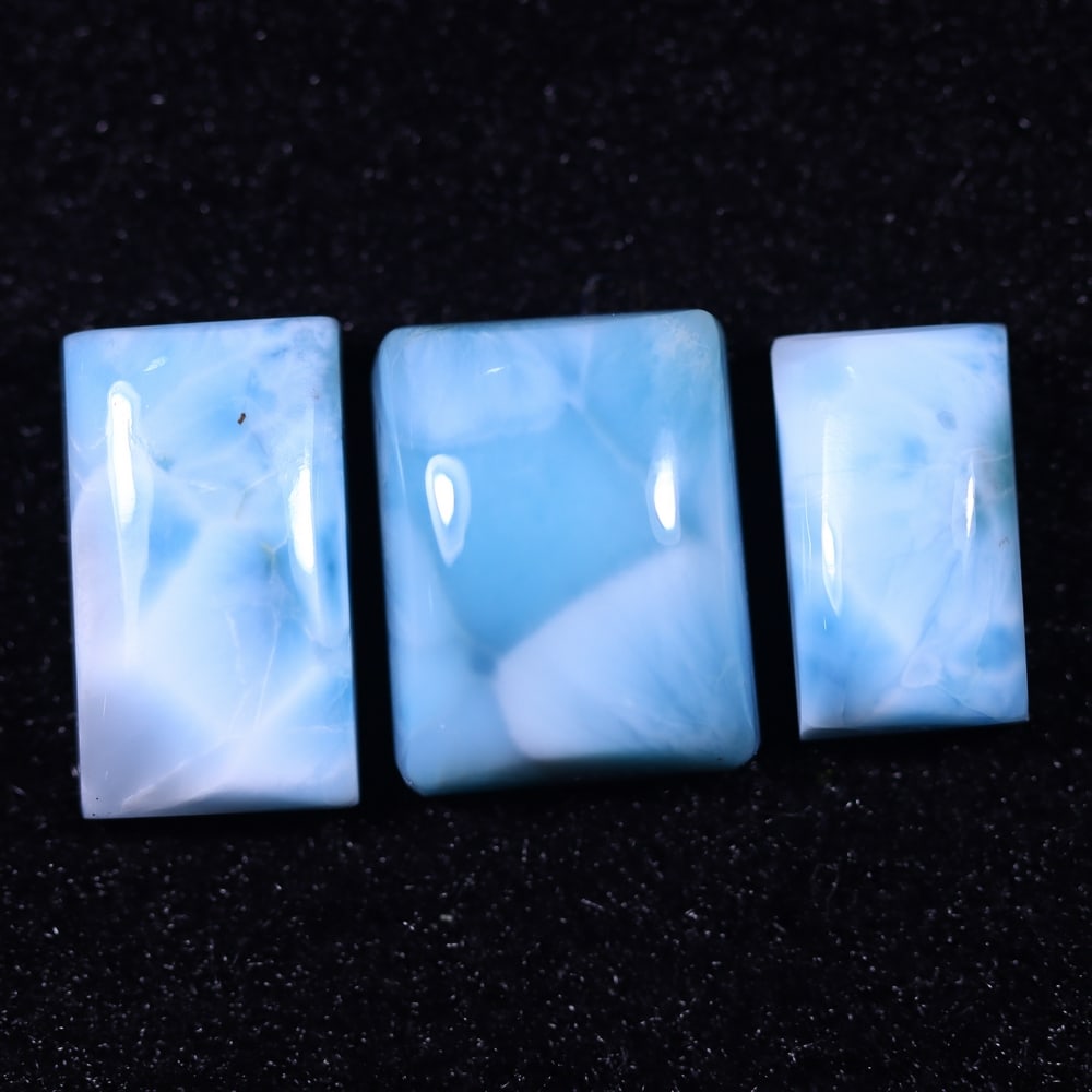 *30.62cts Natural Larimar Set - Polished Cabochon , 507E: Ksmith Heritage Auctioneers Subject: Natural Larimar Carat Weight: 30.62 cts Dimension: 16.6x9.5x5.1 mm Type: Cabochon, Polished