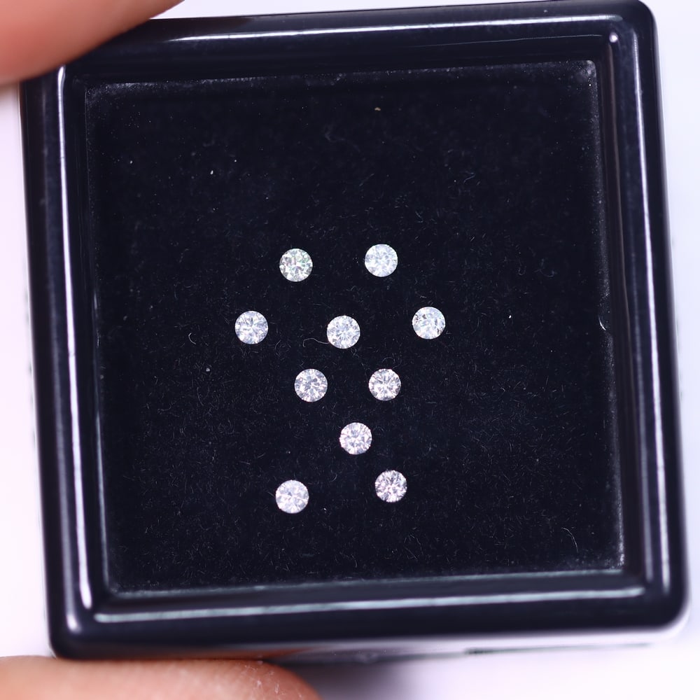 1.5mm White Diamond Lot of 10-Pieces (Total Weight 0.15 carat), 499DD: Ksmith Heritage Auctioneers Subject: Natural Diamond (VS) Origin: Africa Treatment: Unheated