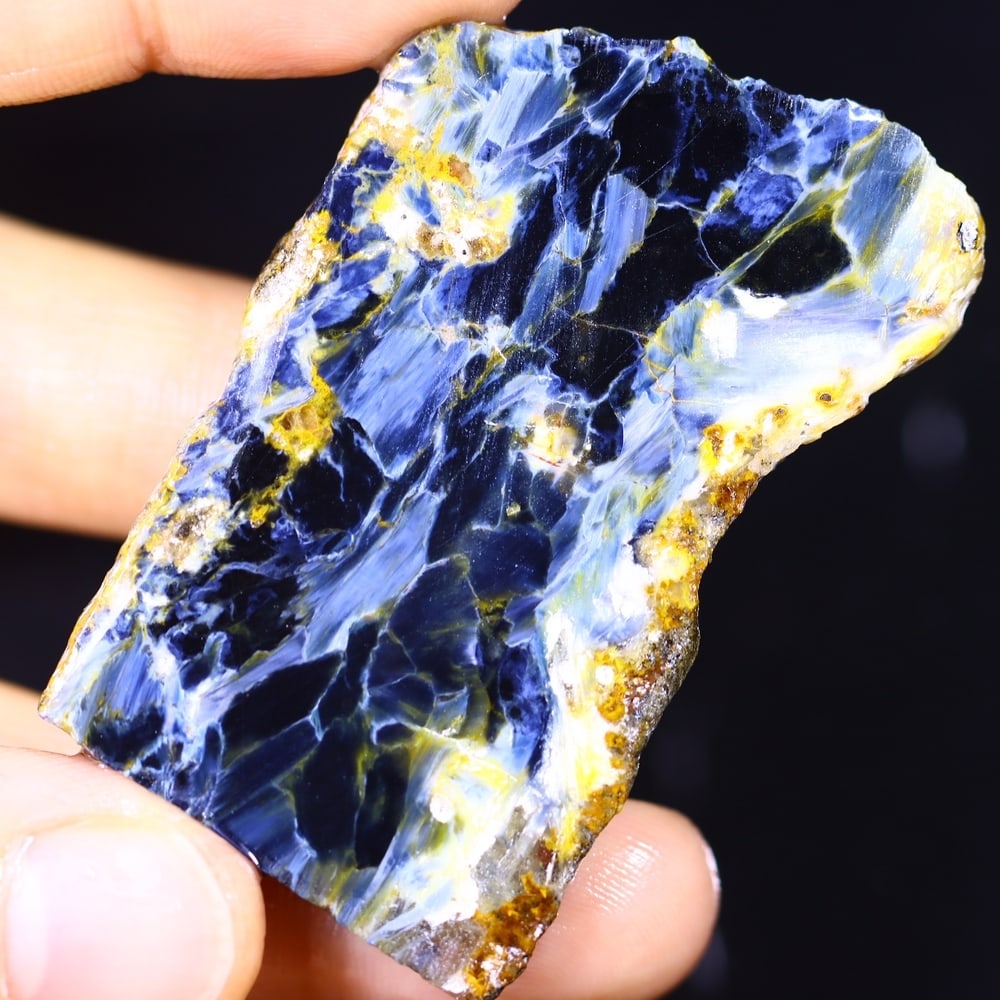 90.02Ct Pietersite Slab - Gemstone Crystal - Freeform Slice, 1024B: Ksmith Heritage Auctioneers Subject: Natural Pietersite Origin: Namibia, South Africa Carat Weight: 90.02Ct Dimension: 55.1 x 35.1 x 5.1 mm Treatment: Natural Untreated Shape: