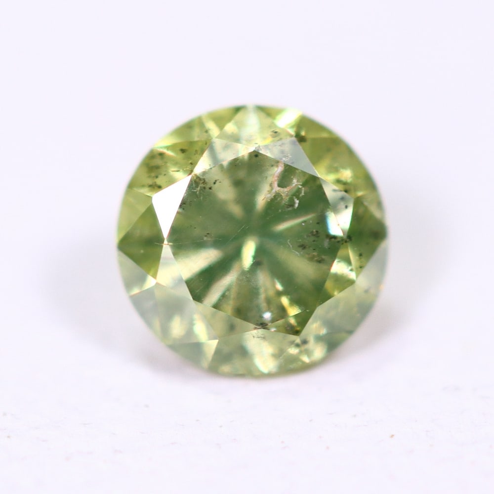 0.24ct Yellow Round Diamond 3.9mm - Natural Diamond, Loose Diamond, 49DD: Ksmith Heritage Auctioneers Subject: Natural Diamond Origin: Africa Treatment: HPHT
