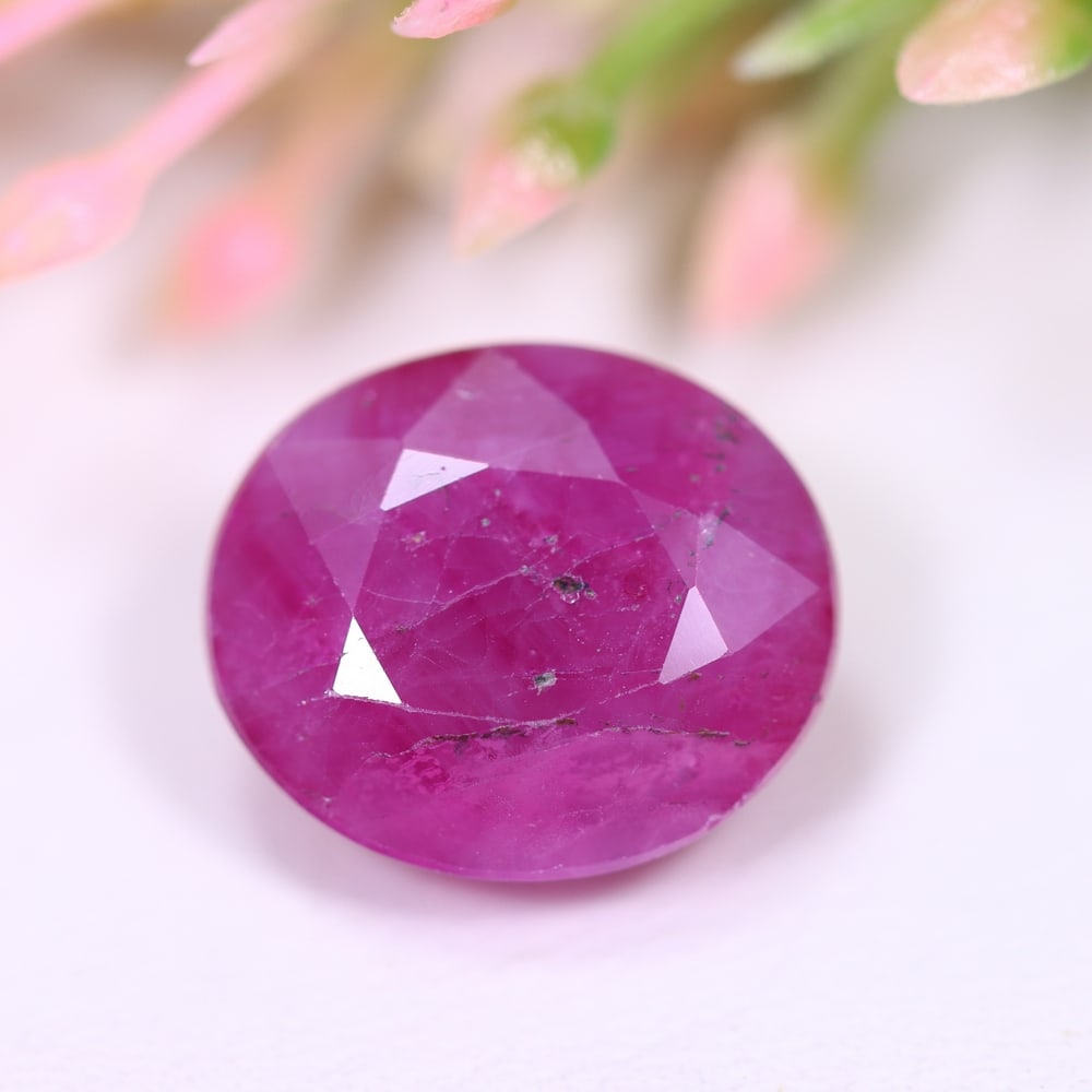 7.91Ct Red Ruby - Polished Faceted , 607E (1 of 3)