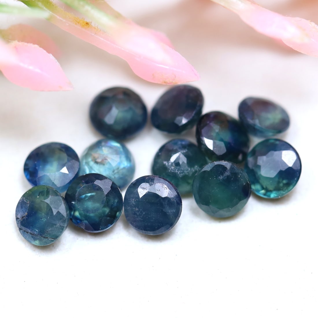 2.95Ct Natural Madagascar Heated Blue Sapphire Gemstone Lots in Round Cuts, 870B: Ksmith Jewels Global Welcome to our auction house, today auction brought to you by Ksmith Jewels Global based in Penang, Malaysia specialize in all kinds of opal and color gemstone both in manufacturi