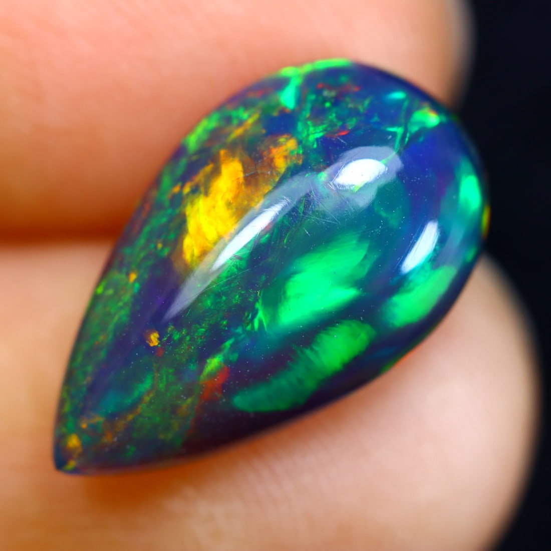 2.31Ct Natural Flashy Rainbow Smoked Ethiopian Welo Opal, 874B: Ksmith Jewels Global Welcome to our auction house, today auction brought to you by Ksmith Jewels Global based in Penang, Malaysia specialize in all kinds of opal and color gemstone both in manufacturi