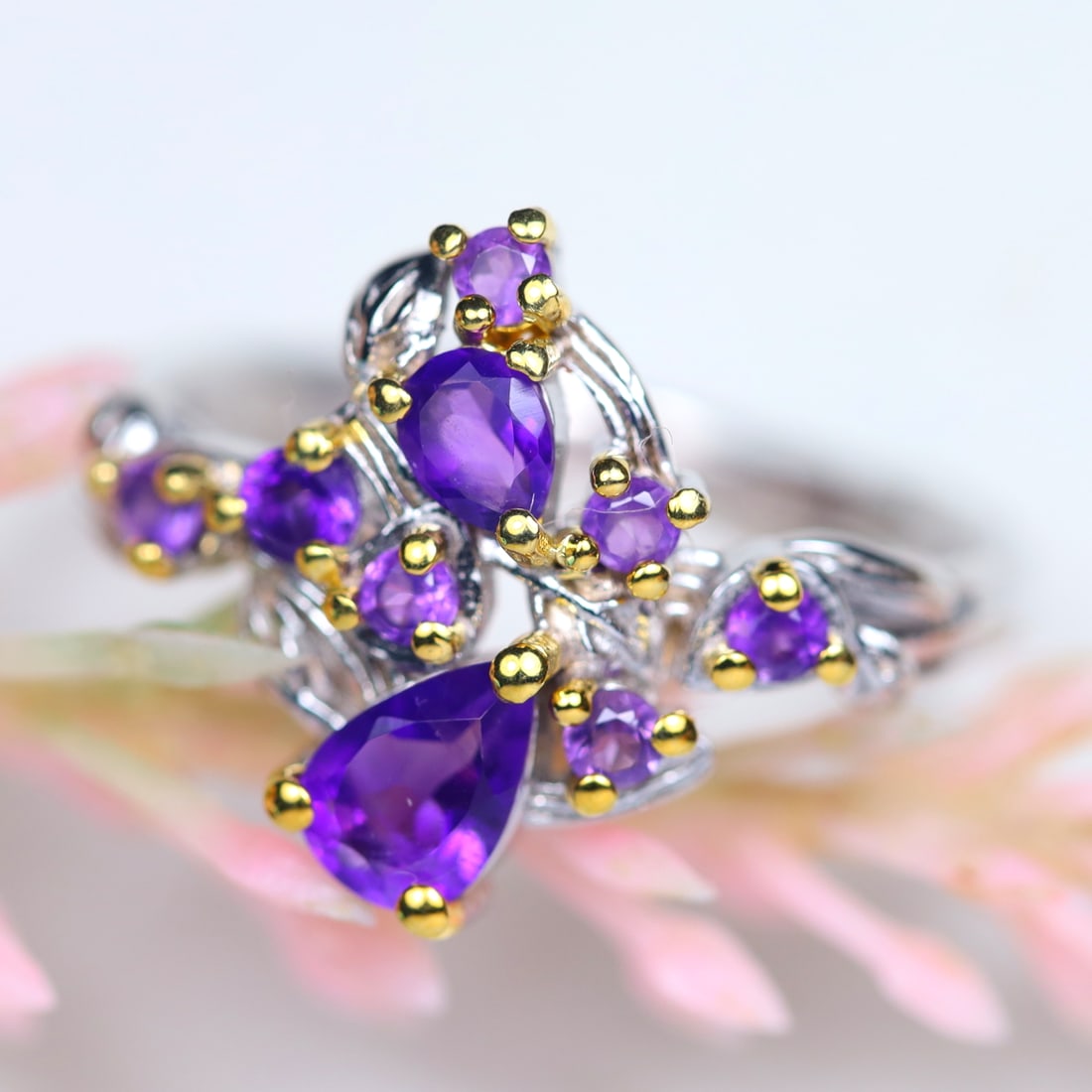 15.75Cts Natural Two Tone Purple Amethyst Rings 925 Sterling Silver Size 5.5, 860A: Ksmith Jewels Global Welcome to our auction house, today auction brought to you by Ksmith Jewels Global based in Penang, Malaysia specialize in all kinds of opal and color gemstone both in manufacturi