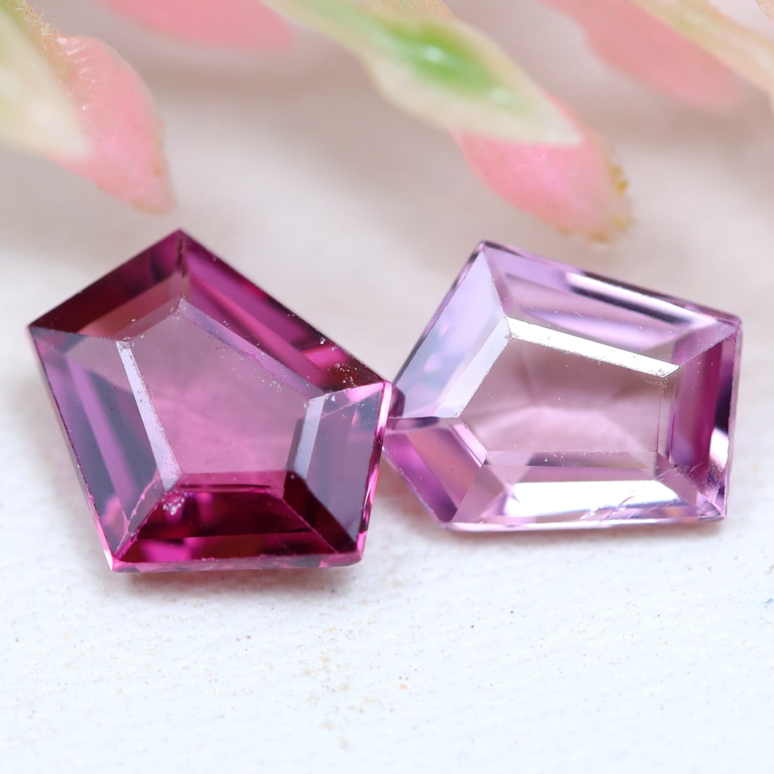 1.45Ct Natural 2PCS.AAA++COLOR SPINEL MOGOK NATURAL GEMSTONE FANCY CUT, 892B: Ksmith Jewels Global Welcome to our auction house, today auction brought to you by Ksmith Jewels Global based in Penang, Malaysia specialize in all kinds of opal and color gemstone both in manufacturi