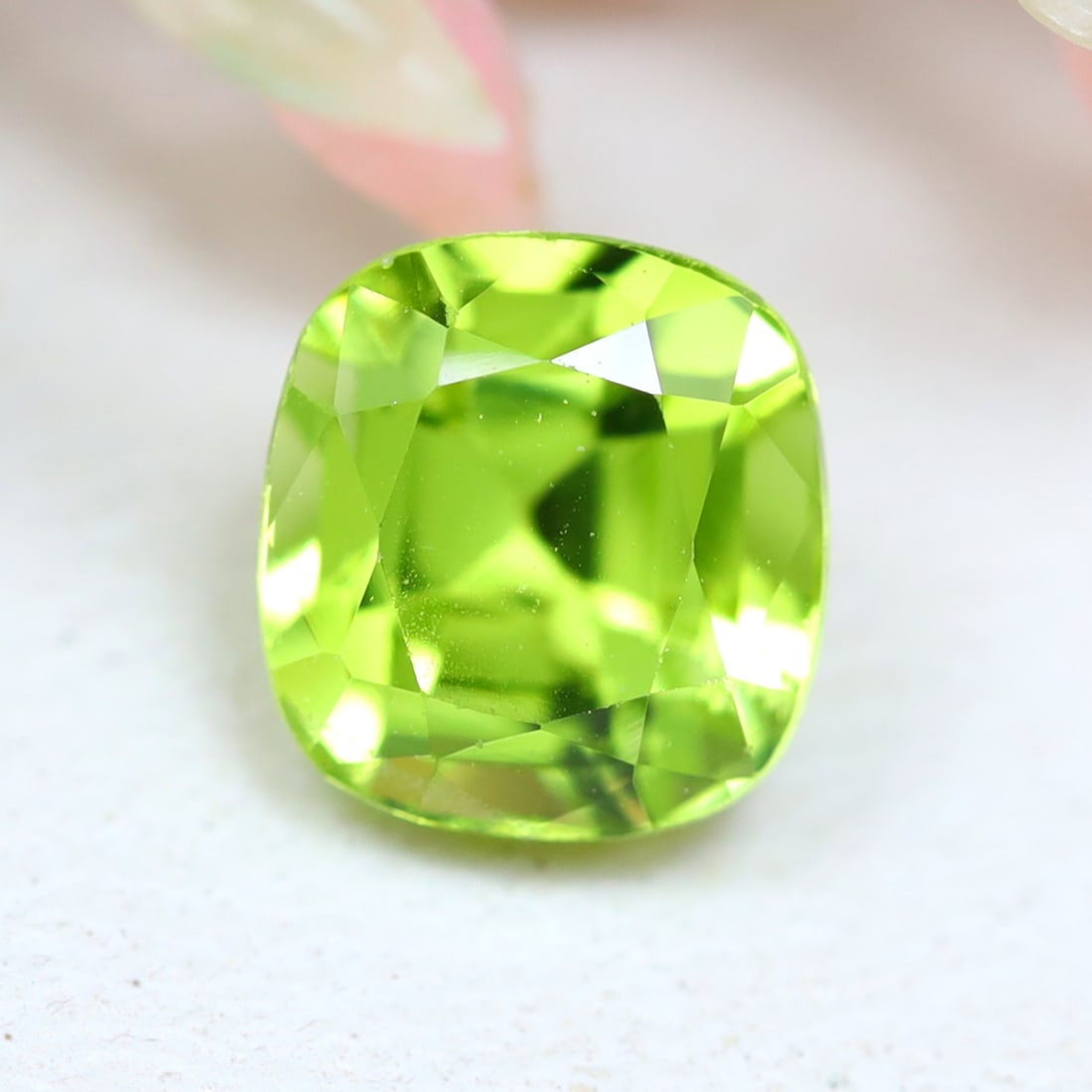 1.03Ct Natural Pakistan Clean Green Peridot Gemstone For Jewelry Making, 862A: Ksmith Jewels Global Welcome to our auction house, today auction brought to you by Ksmith Jewels Global based in Penang, Malaysia specialize in all kinds of opal and color gemstone both in manufacturi