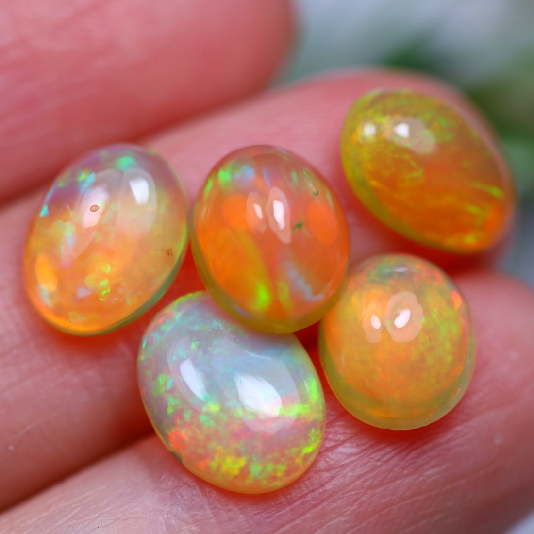 6.83Ct Natural Flashy Rainbow Ethiopian Welo Opal - Ethiopian Opal - Oval Cabochon LOT, 291A: Ksmith Jewels Global Welcome to our auction house, today auction brought to you by Ksmith Jewels Global based in Penang, Malaysia specialize in all kinds of opal and color gemstone both in manufacturi