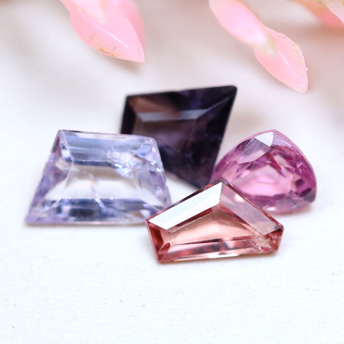 2.23Ct Natural 4PCS.AAA++COLOR SPINEL MOGOK NATURAL GEMSTONE FANCY CUT, 855B: Ksmith Jewels Global Welcome to our auction house, today auction brought to you by Ksmith Jewels Global based in Penang, Malaysia specialize in all kinds of opal and color gemstone both in manufacturi