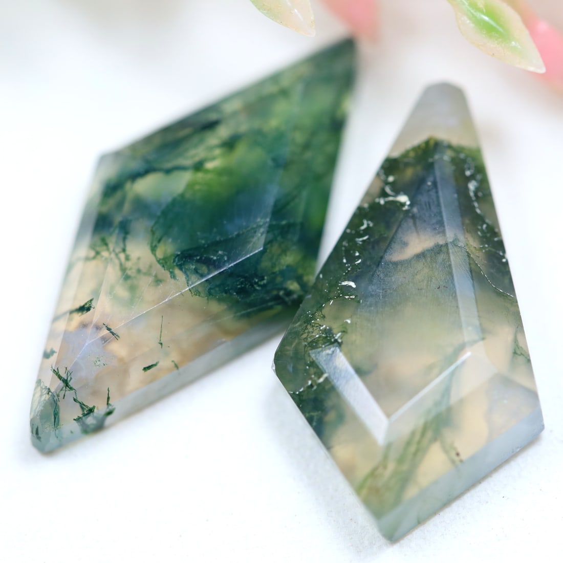 10.65Ct Natural Green Moss Agate - India Gemstone - Fancy Faceted Pair, 923MZ: Ksmith Jewels Global Welcome to our auction house, today auction brought to you by Ksmith Jewels Global based in Penang, Malaysia specialize in all kinds of opal and color gemstone both in manufacturi