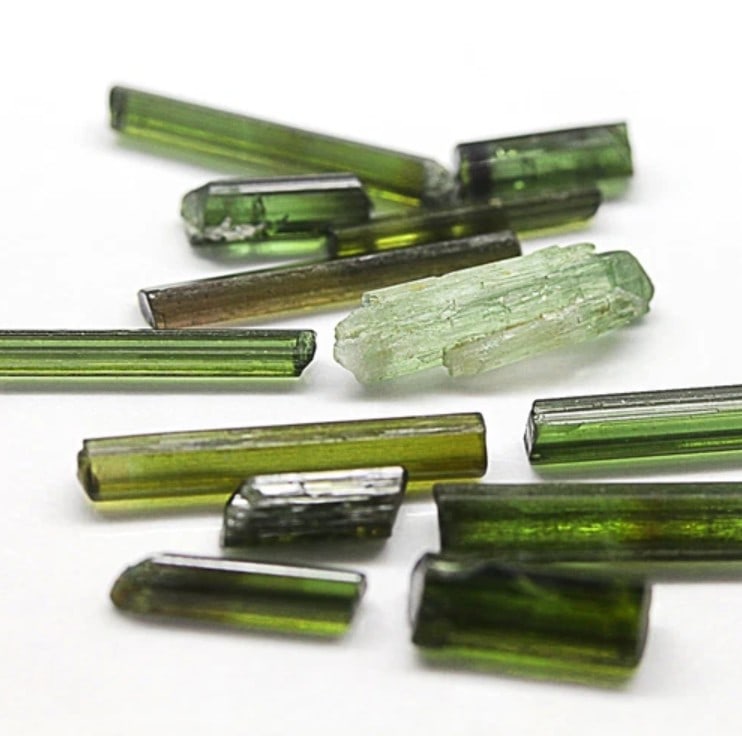 Tourmaline 14.5Ct Natural Unheated Tourmaline Green Color Rough Nigeria Mine LOT, 866B: Ksmith Jewels Global Welcome to our auction house, today auction brought to you by Ksmith Jewels Global based in Penang, Malaysia specialize in all kinds of opal and color gemstone both in manufacturi