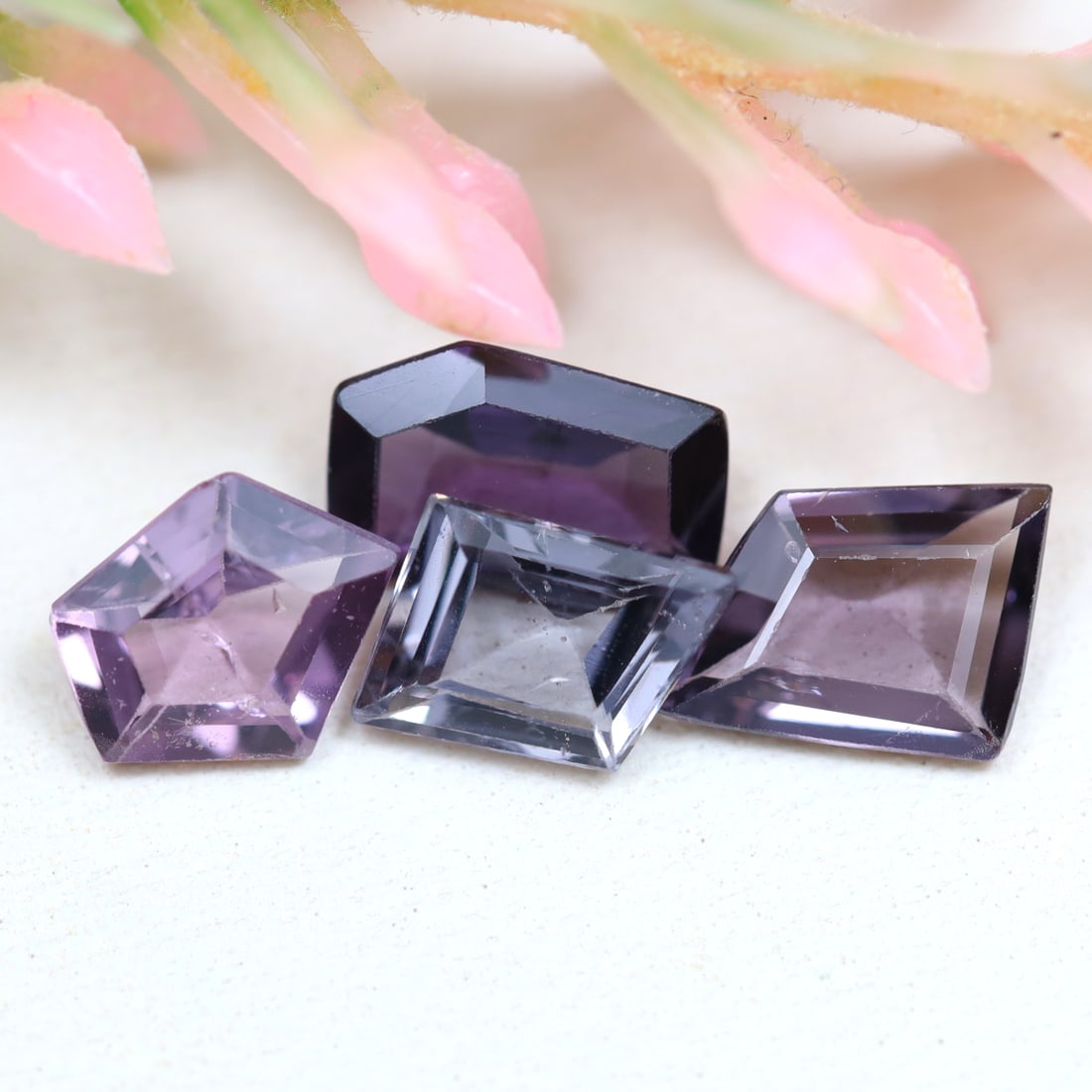 2.85Ct Natural 4PCS AAA++ Color Spinel Mogok Natural Gemstones Fancy Cut, 216MZ: Ksmith Jewels Global Welcome to our auction house, today auction brought to you by Ksmith Jewels Global based in Penang, Malaysia specialize in all kinds of opal and color gemstone both in manufacturi