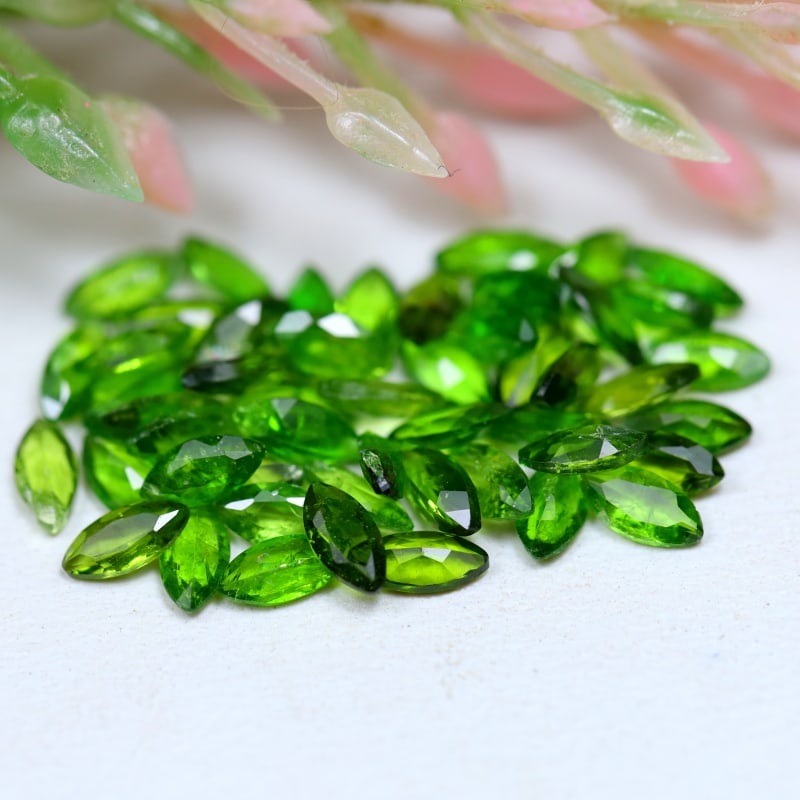 4x2MM Chrome Diopside 3.78Ct Marquise Cut Natural Green Diopside in Lot for Jewerly Making, 1147B: Ksmith Jewels Global Welcome to our auction house, today auction brought to you by Ksmith Jewels Global based in Penang, Malaysia specialize in all kinds of opal and color gemstone both in manufacturi