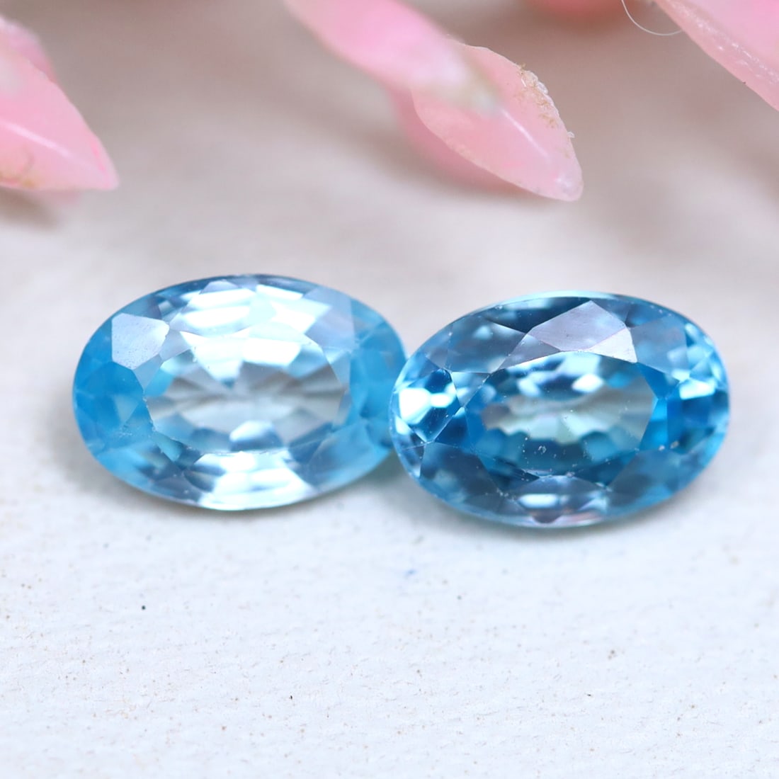 1.36Ct Natural Untreated Cambodia Zircon Oval Gemstone, 275MZ: Ksmith Jewels Global Welcome to our auction house, today auction brought to you by Ksmith Jewels Global based in Penang, Malaysia specialize in all kinds of opal and color gemstone both in manufacturi