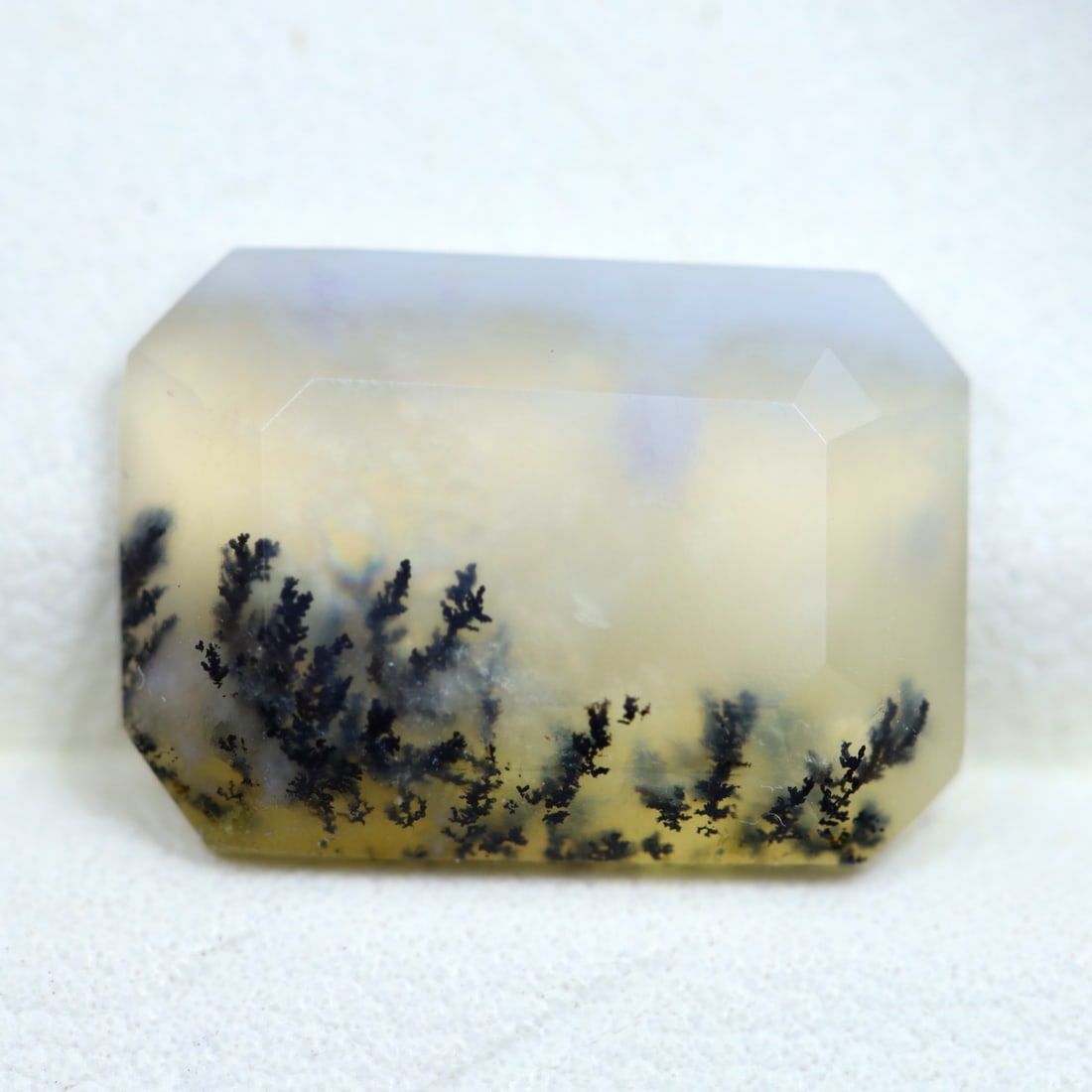 Dendrite Opal 5.02Ct Rectangular Cut Natural Faceted Dendrite Opal, 585MZ: Ksmith Jewels Global Welcome to our auction house, today auction brought to you by Ksmith Jewels Global based in Penang, Malaysia specialize in all kinds of opal and color gemstone both in manufacturi