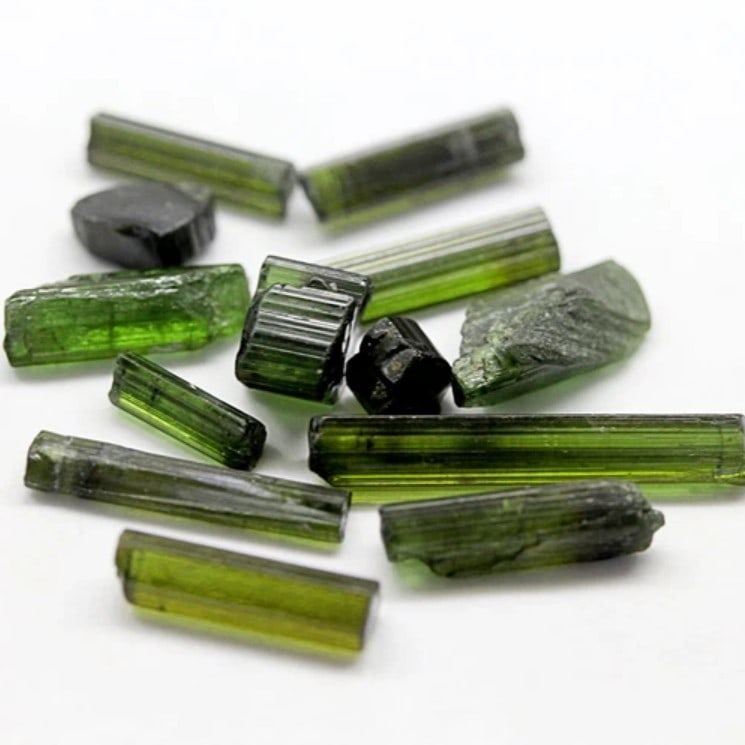 Tourmaline 14.45Ct Natural Unheated Tourmaline Green Color Rough Nigeria Mine LOT, 243B: Ksmith Jewels Global Welcome to our auction house, today auction brought to you by Ksmith Jewels Global based in Penang, Malaysia specialize in all kinds of opal and color gemstone both in manufacturi