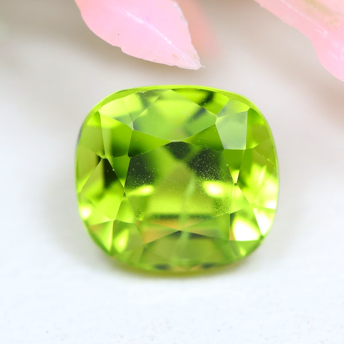 1.61Ct Natural Pakistan Clean Green Peridot Gemstone For Jewelry Making, 512B: Ksmith Jewels Global Welcome to our auction house, today auction brought to you by Ksmith Jewels Global based in Penang, Malaysia specialize in all kinds of opal and color gemstone both in manufacturi