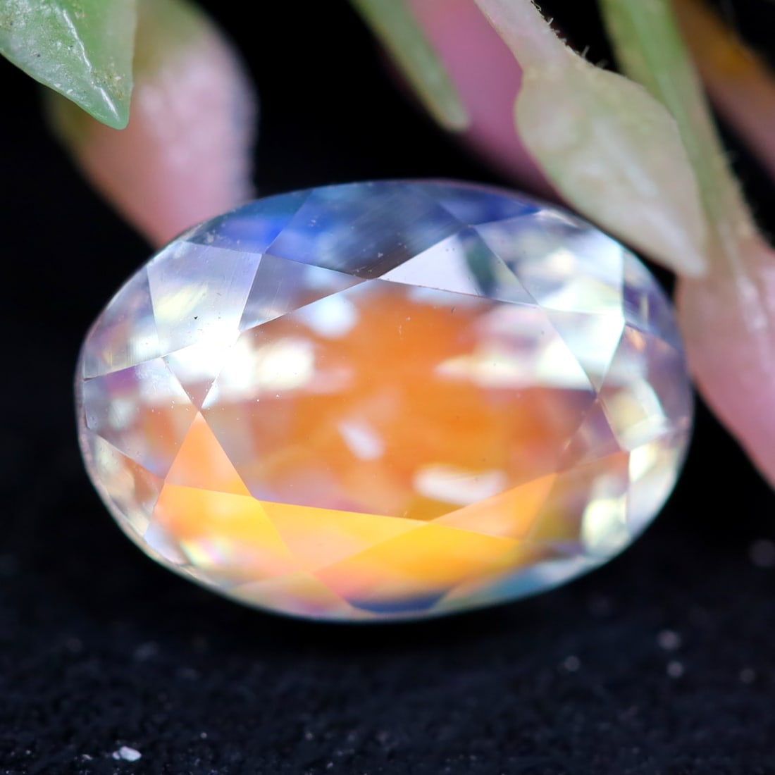 Madagascar Moonstone 2.07Ct Natural Flashy Ranbow Madagascar Moonstone for Jewelry, 511A: Ksmith Jewels Global Welcome to our auction house, today auction brought to you by Ksmith Jewels Global based in Penang, Malaysia specialize in all kinds of opal and color gemstone both in manufacturi