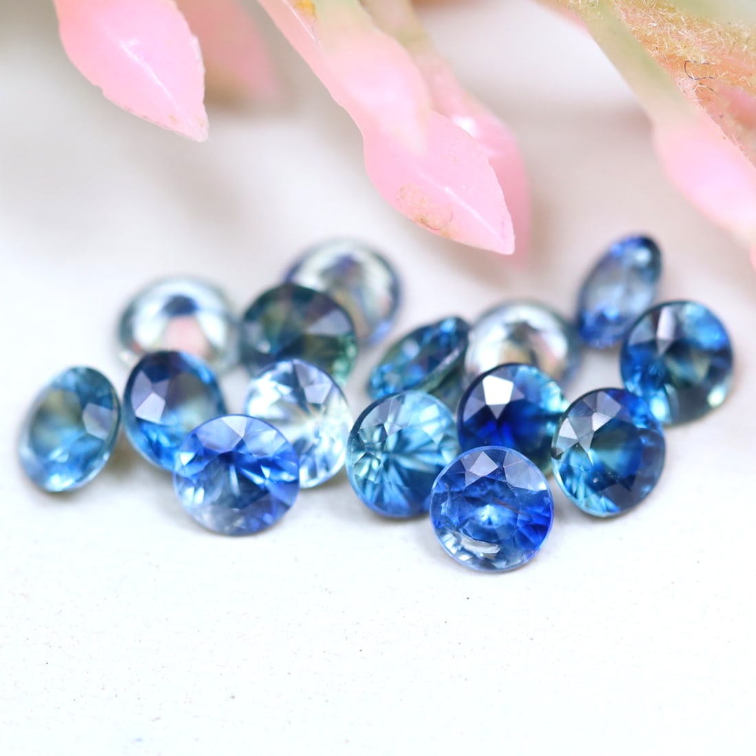 1.78Ct 2.9MM Natural Rare Diamond Cut Multi-color Sapphire VVS-VS in Lots, 832B: Ksmith Jewels Global Welcome to our auction house, today auction brought to you by Ksmith Jewels Global based in Penang, Malaysia specialize in all kinds of opal and color gemstone both in manufacturi