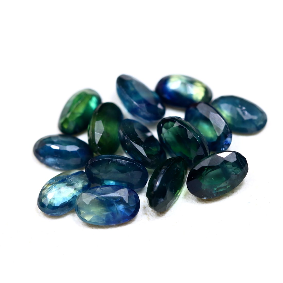 Blue Sapphire 4.88Ct Oval Cut Natural Blueish Green Sapphire LOT, 572B: Ksmith Jewels Global Welcome to our auction house, today auction brought to you by Ksmith Jewels Global based in Penang, Malaysia specialize in all kinds of opal and color gemstone both in manufacturi