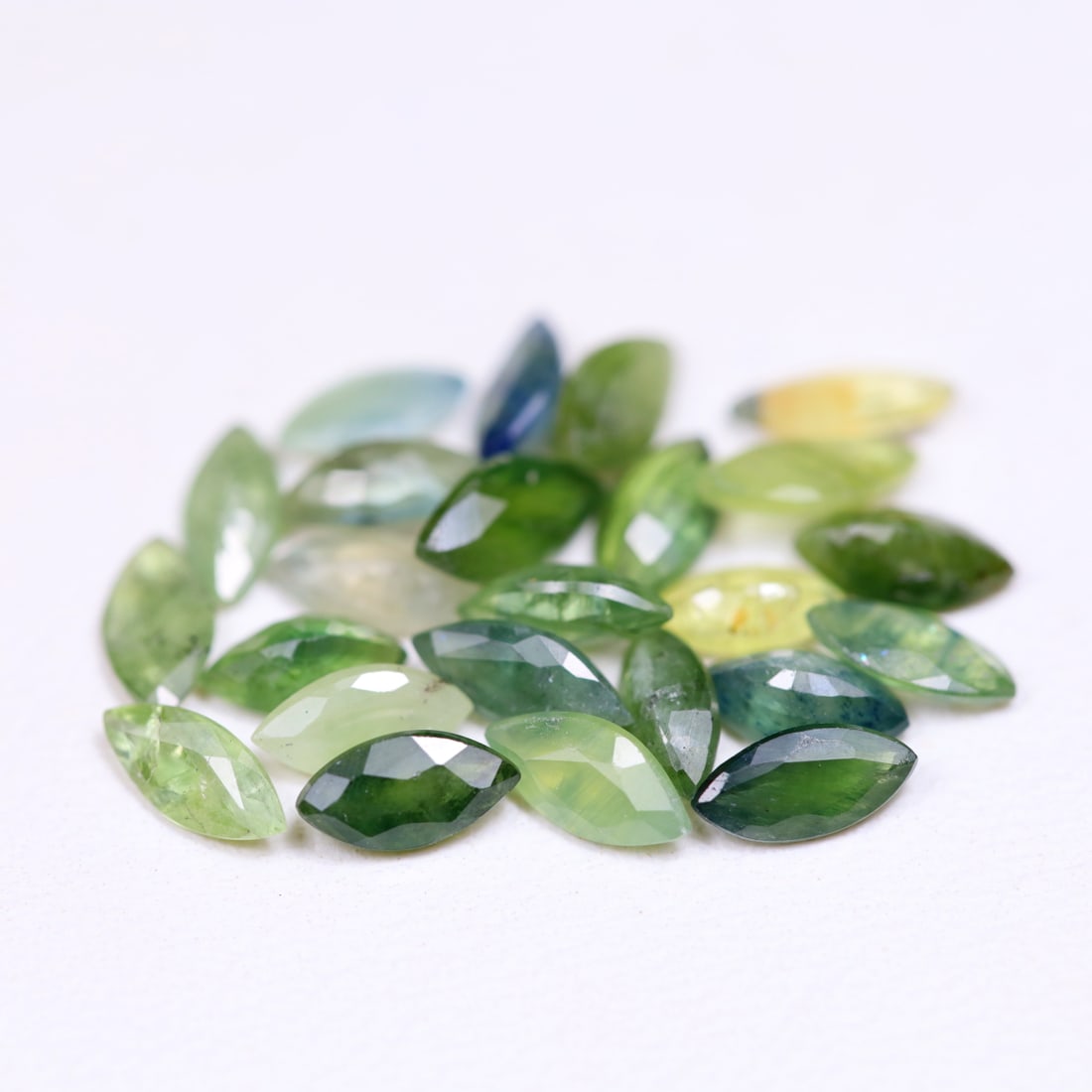 7.17Ct Natural Wholesale Blueish Green Sapphire Lot - Madagascar Gemstone OT6887, 872A: Ksmith Jewels Global Welcome to our auction house, today auction brought to you by Ksmith Jewels Global based in Penang, Malaysia specialize in all kinds of opal and color gemstone both in manufacturi