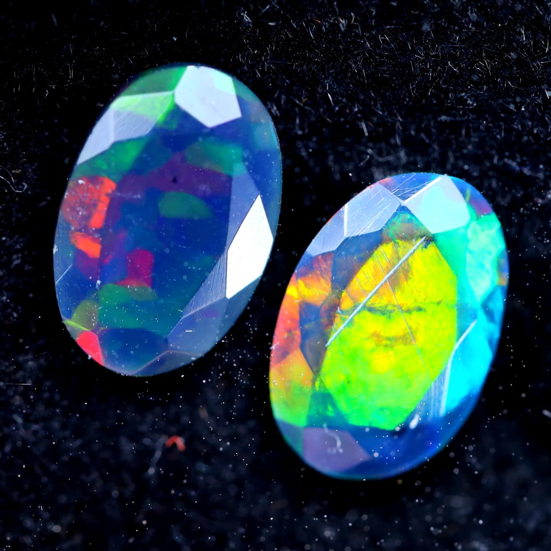 2.42Ct Natural Flashy Rainbow Ethiopian Smoked Faceted Welo Opal Pair, 198MZ: Ksmith Jewels Global Welcome to our auction house, today auction brought to you by Ksmith Jewels Global based in Penang, Malaysia specialize in all kinds of opal and color gemstone both in manufacturi