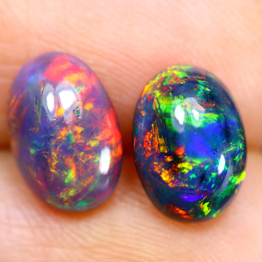 2.13Ct Natural Flashy Rainbow Smoked Ethiopian Welo Opal, 300B: Ksmith Jewels Global Welcome to our auction house, today auction brought to you by Ksmith Jewels Global based in Penang, Malaysia specialize in all kinds of opal and color gemstone both in manufacturi