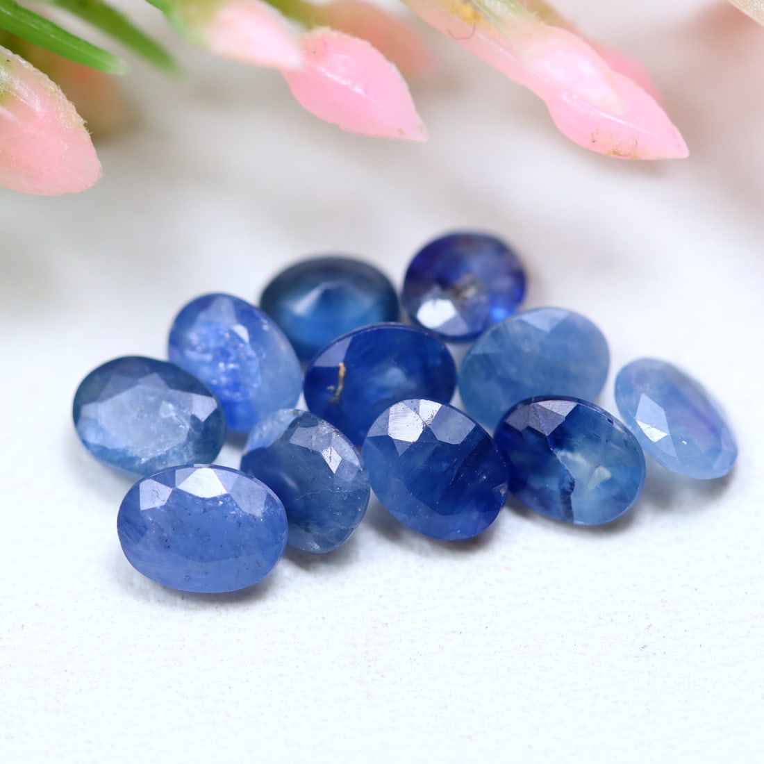 Blue Sapphire 3.87Ct Oval Cut Natural Blue Sapphire Lots, 482MZ: Ksmith Jewels Global Welcome to our auction house, today auction brought to you by Ksmith Jewels Global based in Penang, Malaysia specialize in all kinds of opal and color gemstone both in manufacturi