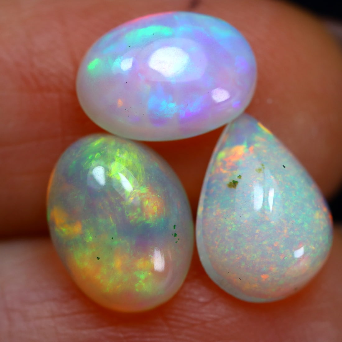 3.46Ct Natural Flashy Rainbow Ethiopian Welo Opal in Lot - Ethiopian Opal - Cabochon, 518MZ: Ksmith Jewels Global Welcome to our auction house, today auction brought to you by Ksmith Jewels Global based in Penang, Malaysia specialize in all kinds of opal and color gemstone both in manufacturi