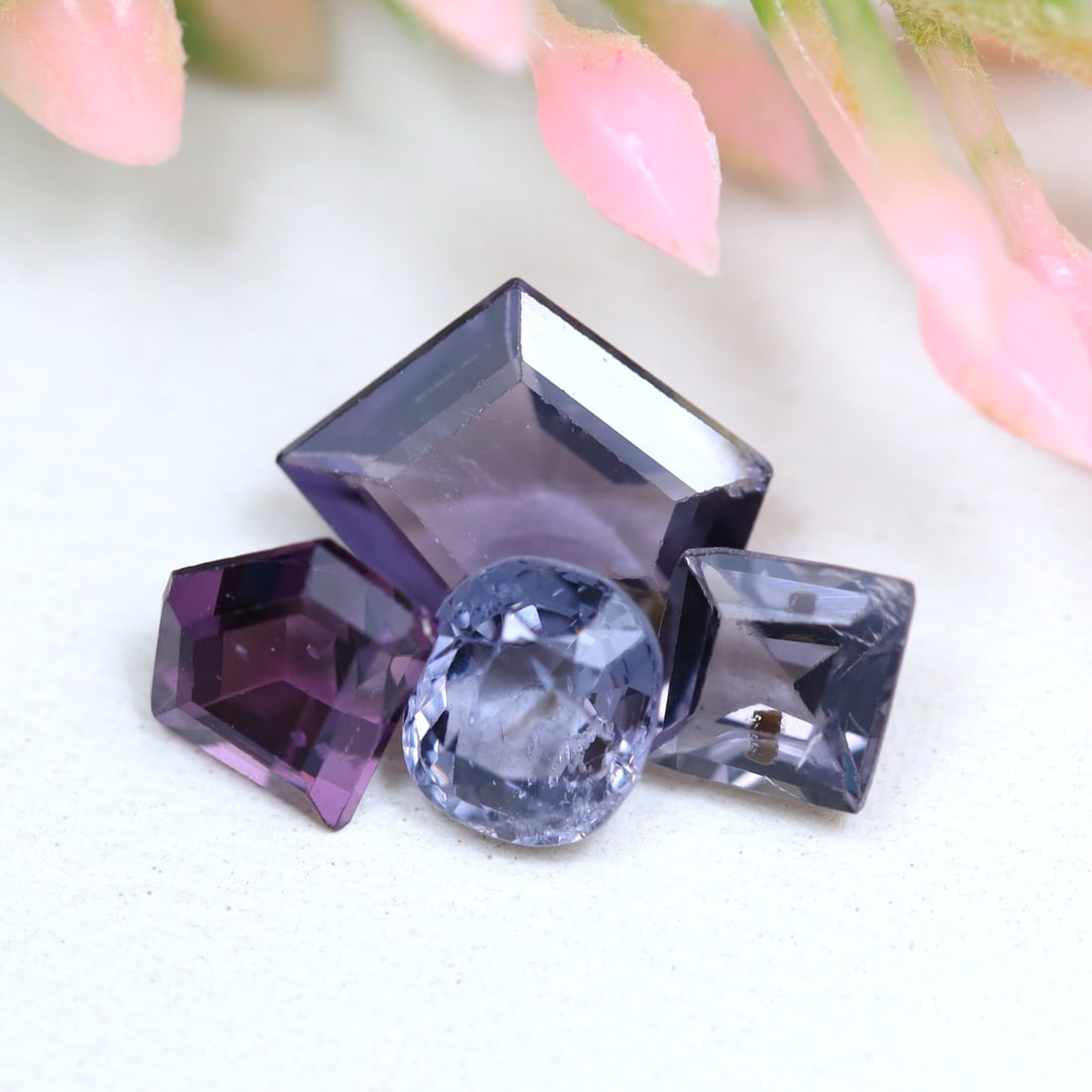 2.59Ct Natural 4PCS AAA++ Color Spinel Mogok Natural Gemstones Fancy Cut, 1039MZ: Ksmith Jewels Global Welcome to our auction house, today auction brought to you by Ksmith Jewels Global based in Penang, Malaysia specialize in all kinds of opal and color gemstone both in manufacturi