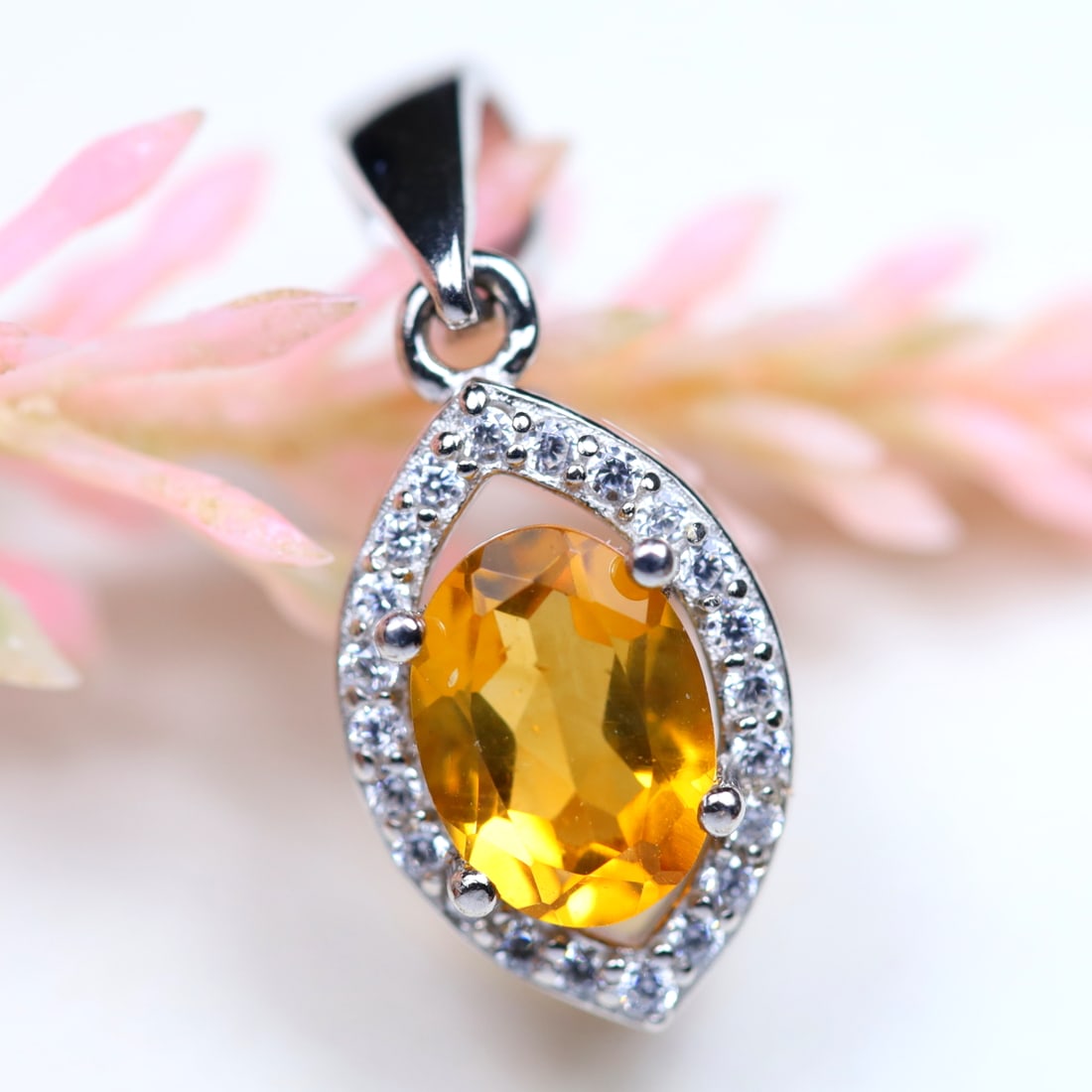 5.72Cts 925 Sterling Silver Natural Yellow Golden Citrine Pendant, 1144B: Ksmith Jewels Global Welcome to our auction house, today auction brought to you by Ksmith Jewels Global based in Penang, Malaysia specialize in all kinds of opal and color gemstone both in manufacturi