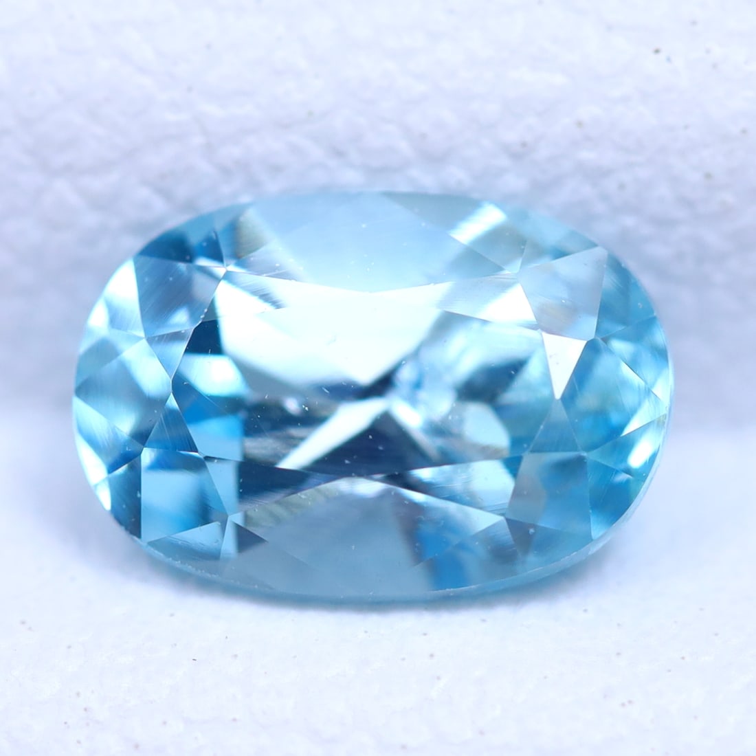 1.70Ct Natural Cambodia Blue Zircon Only Heated Gemstone, 39MZ: Ksmith Jewels Global Welcome to our auction house, today auction brought to you by Ksmith Jewels Global based in Penang, Malaysia specialize in all kinds of opal and color gemstone both in manufacturi