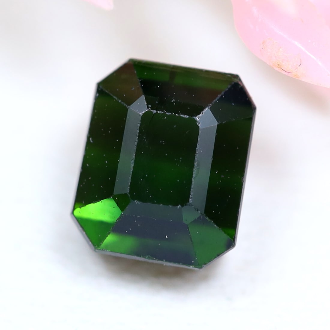 Tourmaline 1.50Ct Natural Mozambique Green Tourmaline, 1059MZ: Ksmith Jewels Global Welcome to our auction house, today auction brought to you by Ksmith Jewels Global based in Penang, Malaysia specialize in all kinds of opal and color gemstone both in manufacturi