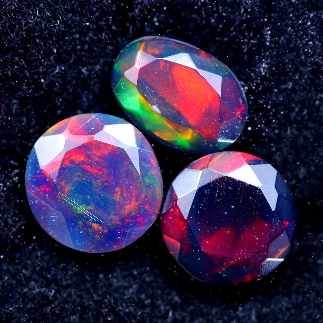 2.62Ct Natural Ethiopian Smoked Faceted Welo Opal Lots, 747MZ: Ksmith Jewels Global Welcome to our auction house, today auction brought to you by Ksmith Jewels Global based in Penang, Malaysia specialize in all kinds of opal and color gemstone both in manufacturi
