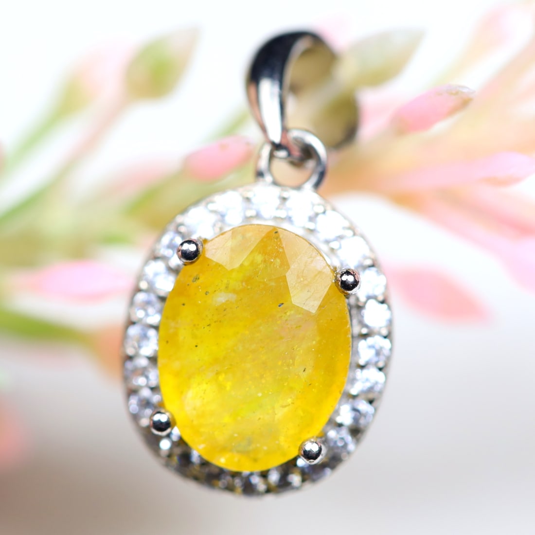 9.23Ct Yellow Sapphire & Cubic Zirconia Pendent 925 Sterling Silver, 1112B: Ksmith Jewels Global Welcome to our auction house, today auction brought to you by Ksmith Jewels Global based in Penang, Malaysia specialize in all kinds of opal and color gemstone both in manufacturi