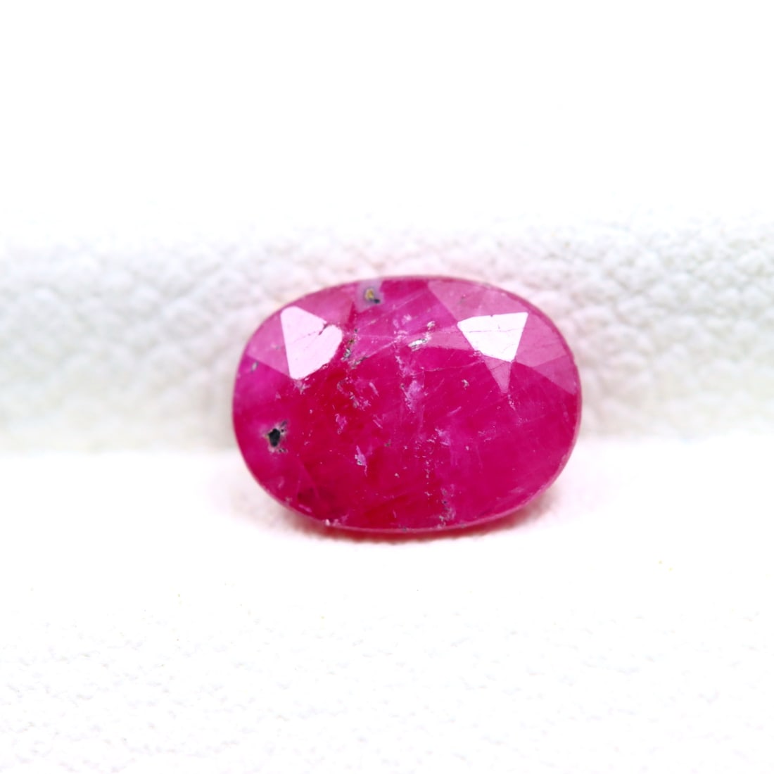 1.09Ct Natural Heated Pinkish Ruby Oval Cut, 520B: Ksmith Jewels Global Welcome to our auction house, today auction brought to you by Ksmith Jewels Global based in Penang, Malaysia specialize in all kinds of opal and color gemstone both in manufacturi